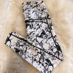 MARBLE DESIGN LEGGINGS